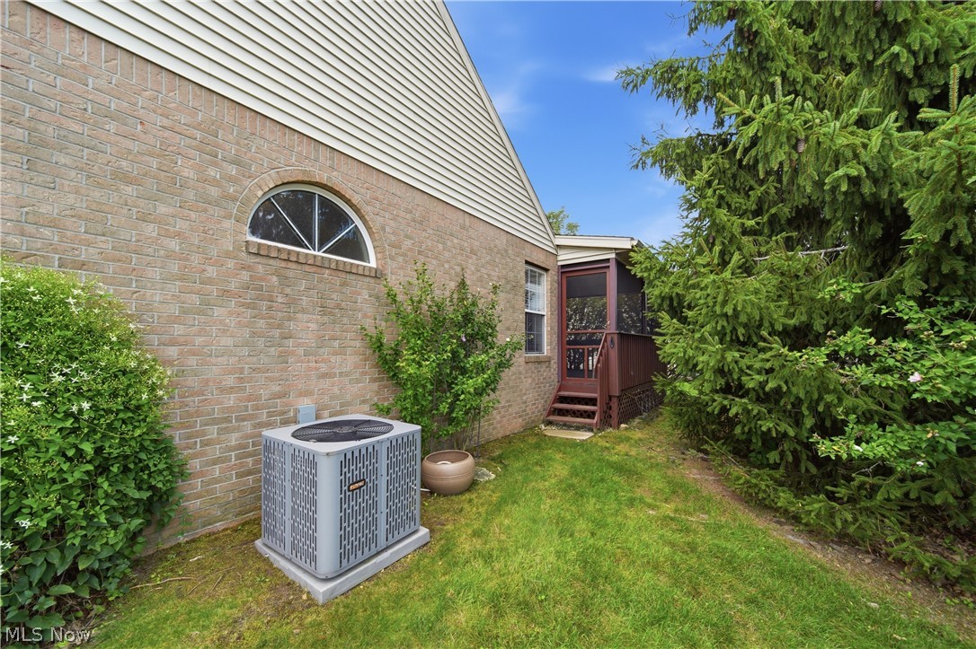 4435 Dalbury Avenue NE Canton OH 44714