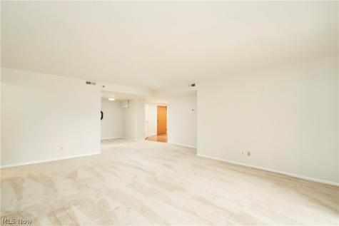 160 Fox Hollow Drive Mayfield Heights OH 44124