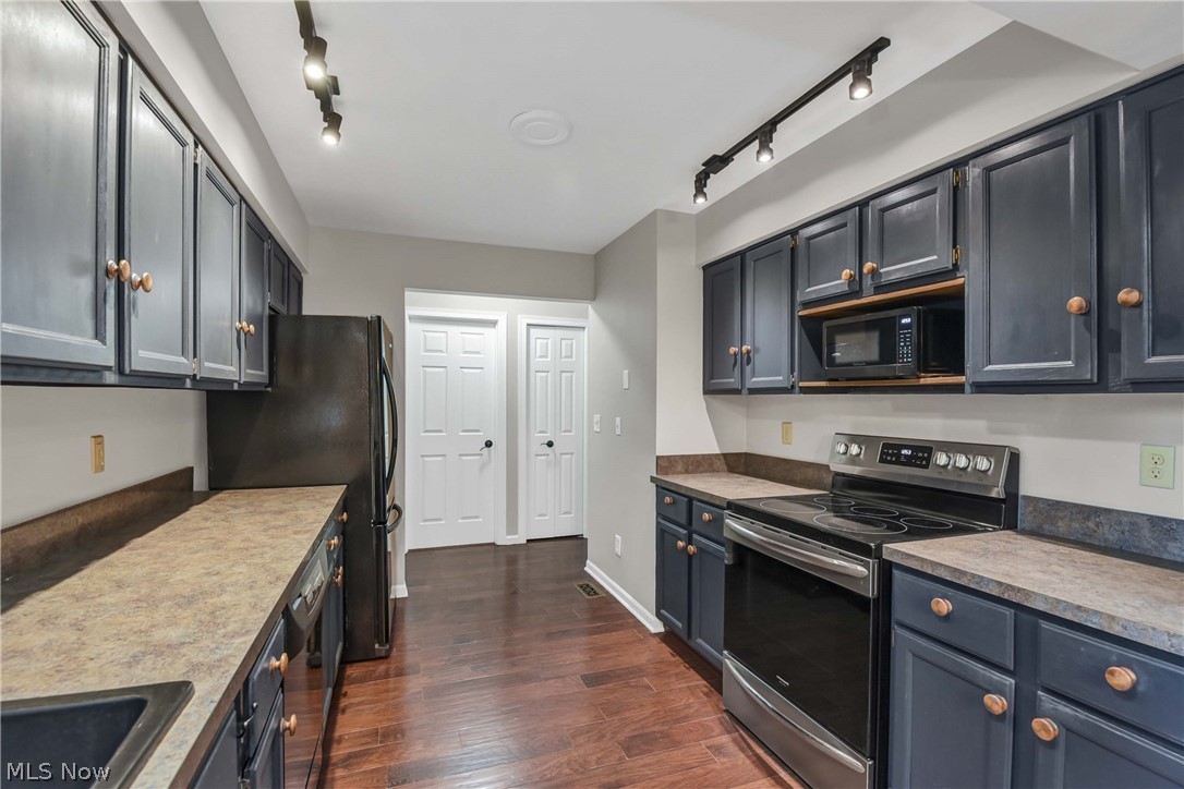 1335 Old Mill Path Broadview Heights OH 44147