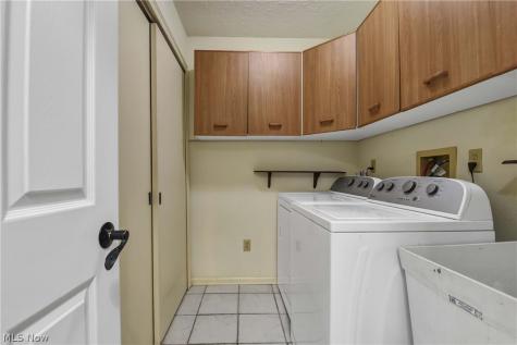 1335 Old Mill Path Broadview Heights OH 44147