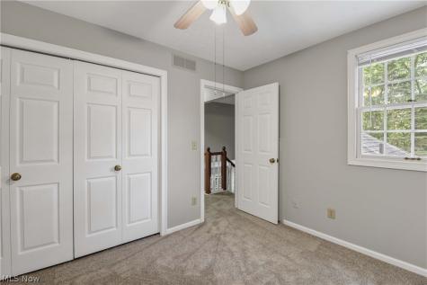 1335 Old Mill Path Broadview Heights OH 44147