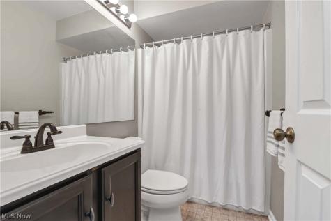 1335 Old Mill Path Broadview Heights OH 44147