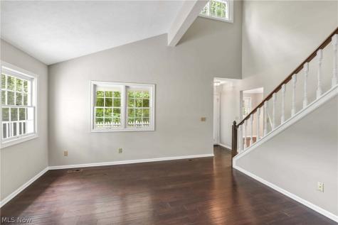 1335 Old Mill Path Broadview Heights OH 44147