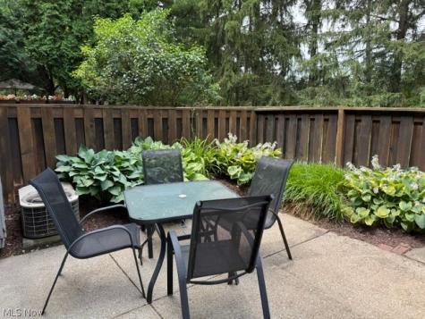796 Pipes Court Sagamore Hills OH 44067