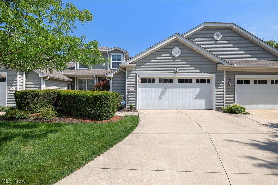556 Hyannis Port Circle Avon Lake OH 44012