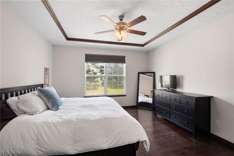 556 Hyannis Port Circle Avon Lake OH 44012