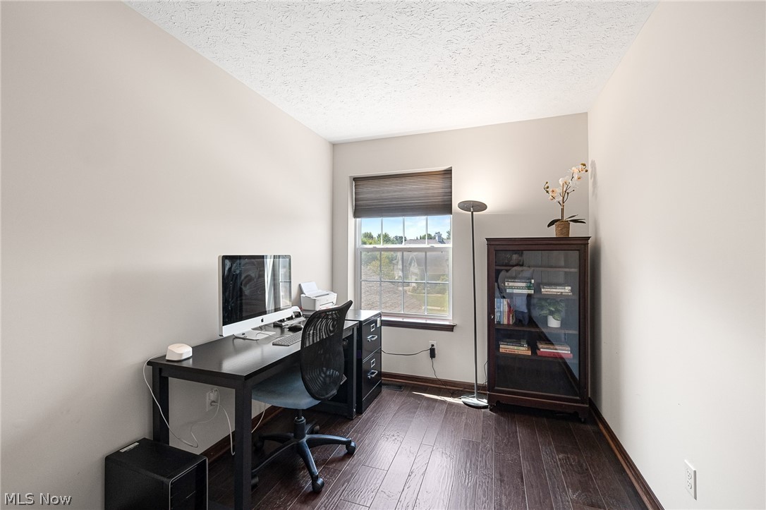 556 Hyannis Port Circle Avon Lake OH 44012