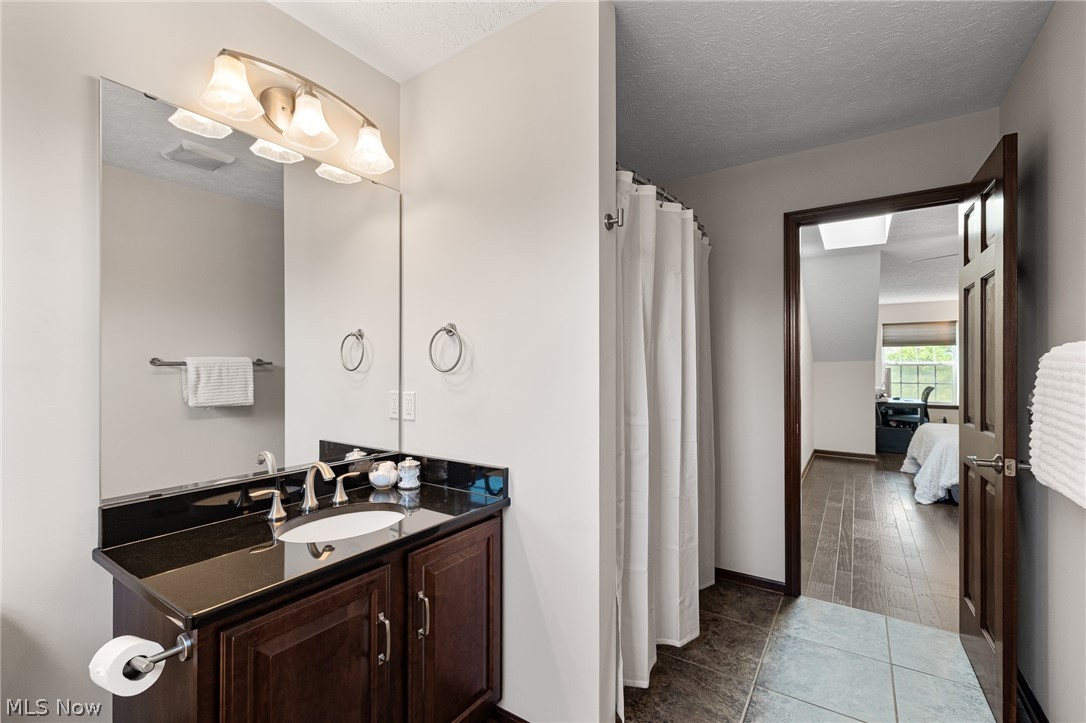556 Hyannis Port Circle Avon Lake OH 44012