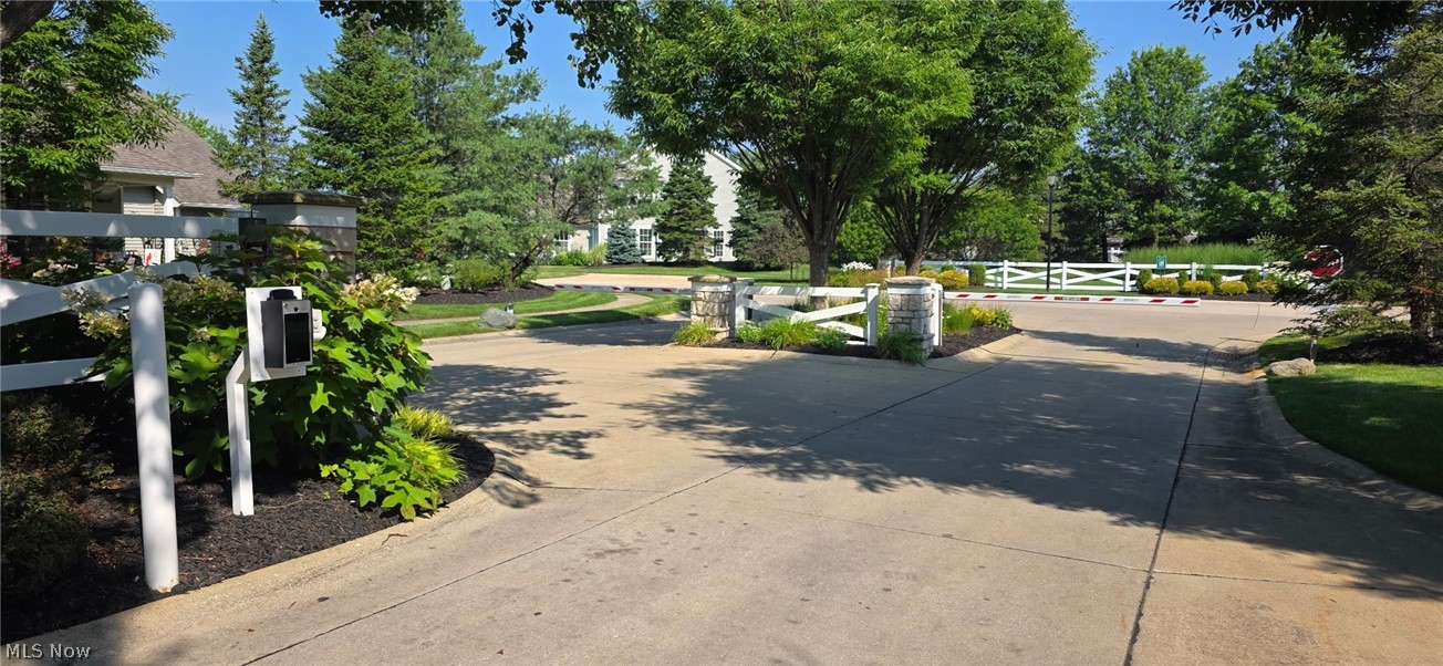 556 Hyannis Port Circle Avon Lake OH 44012