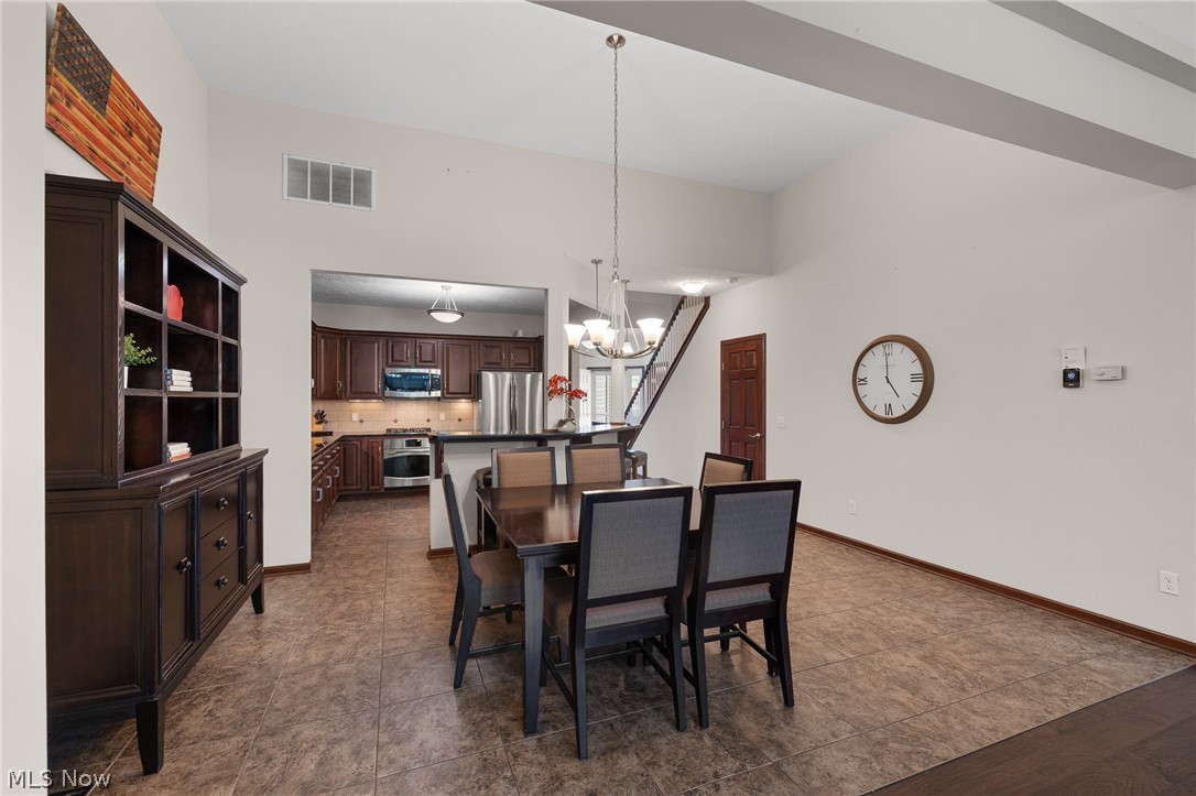 556 Hyannis Port Circle Avon Lake OH 44012