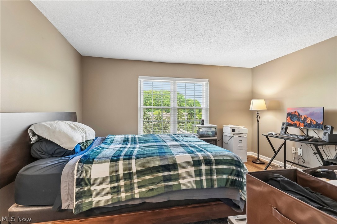 240 Fox Hollow Drive Mayfield Heights OH 44124