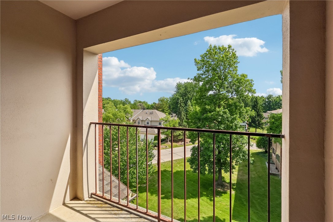 240 Fox Hollow Drive Mayfield Heights OH 44124