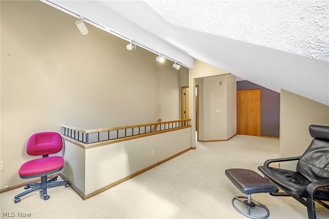 593 Meredith Lane Cuyahoga Falls OH 44223