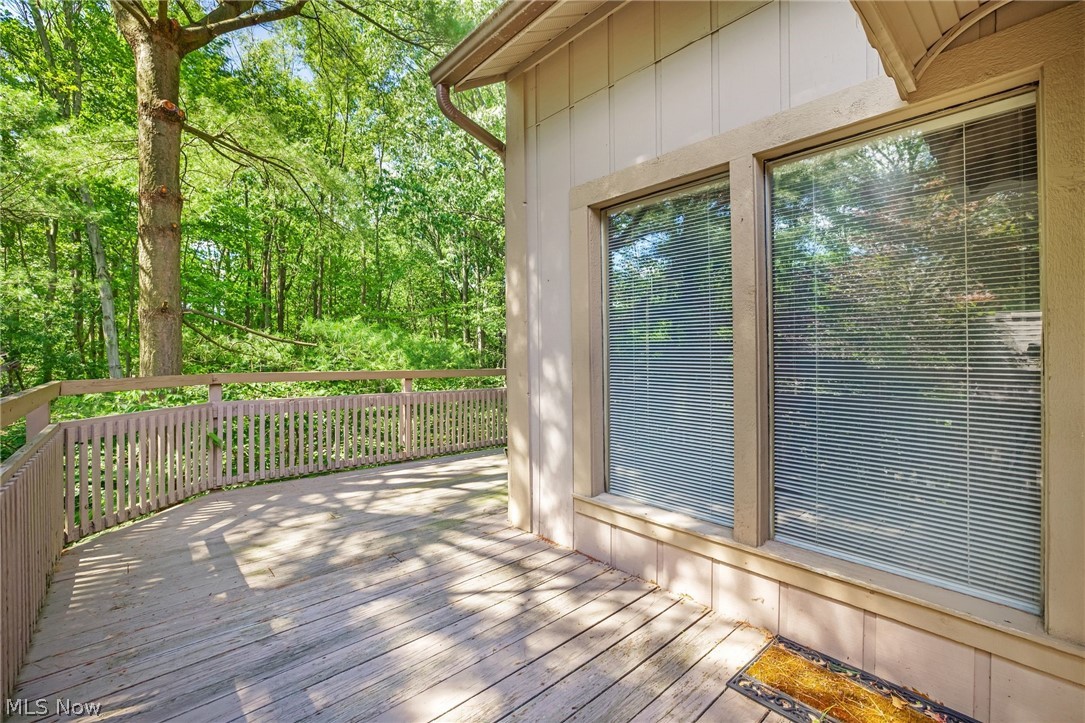 593 Meredith Lane Cuyahoga Falls OH 44223