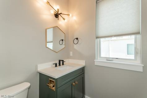 1255 W 75th Street Cleveland OH 44102