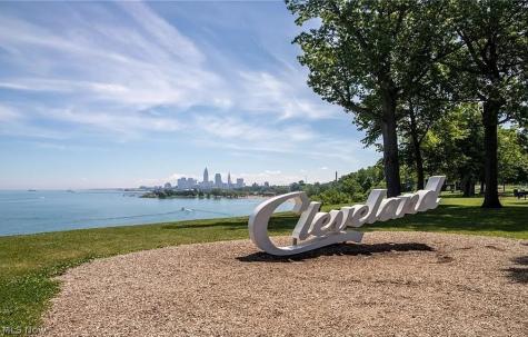 1255 W 75th Street Cleveland OH 44102