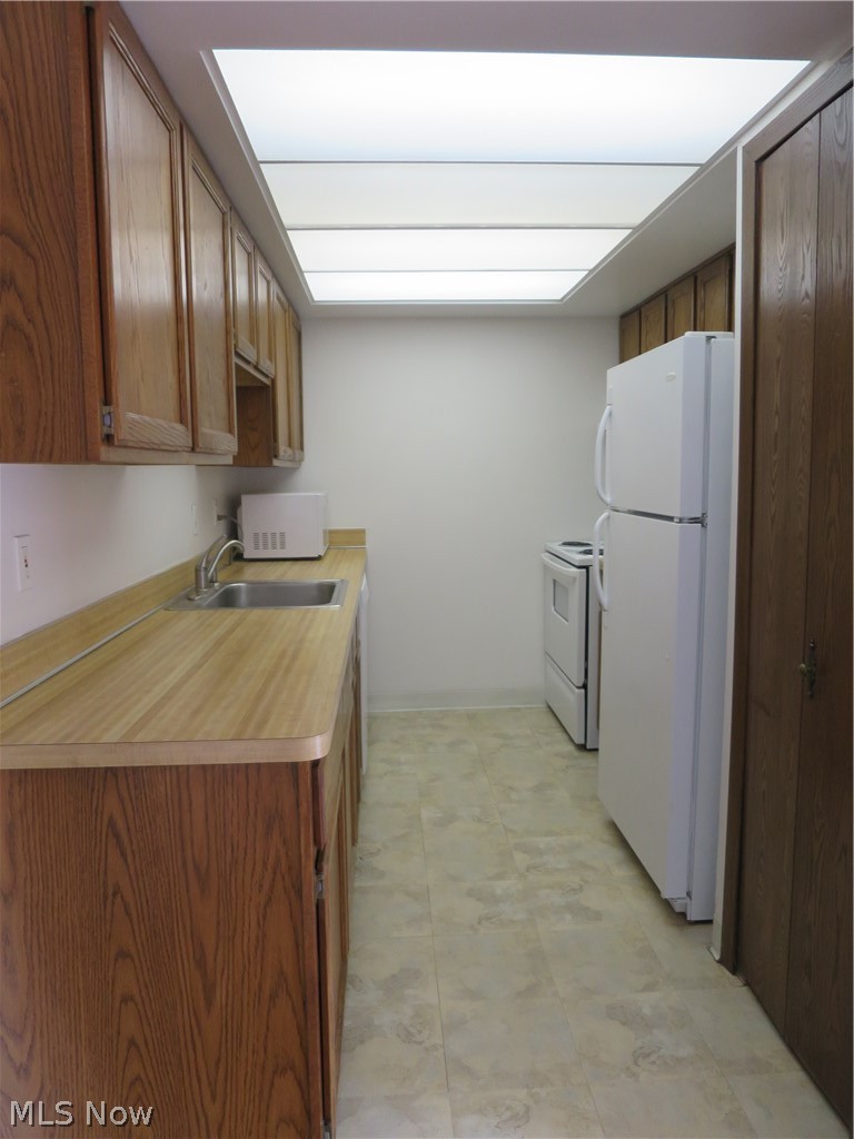 3241 Mayfield Road Cleveland Heights OH 44118