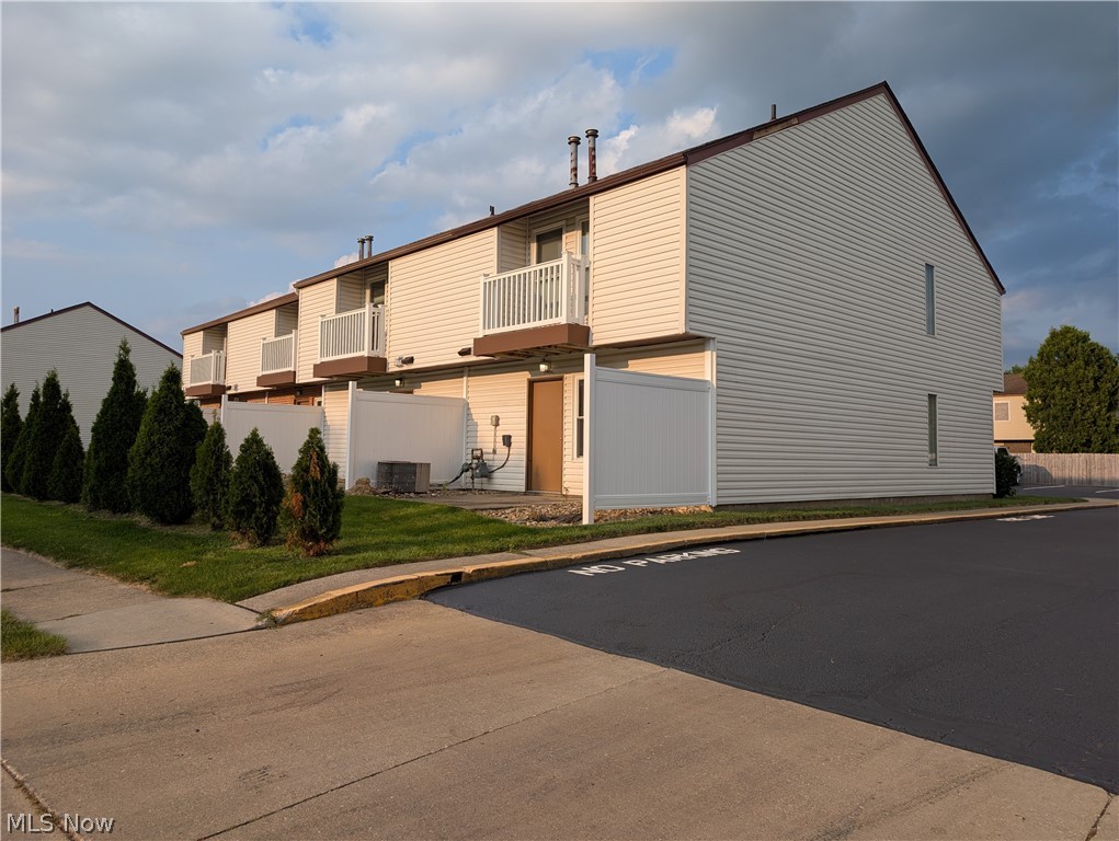 1517 Whitehall Boulevard Kent OH 44240