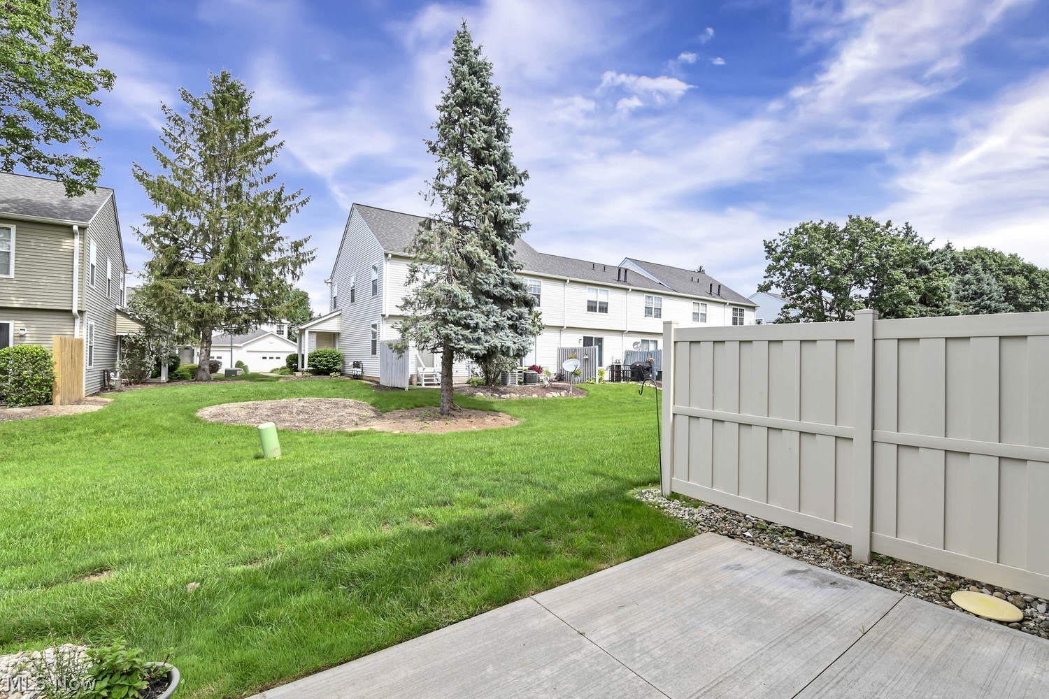 856 Gino Lane Cleveland OH 44109