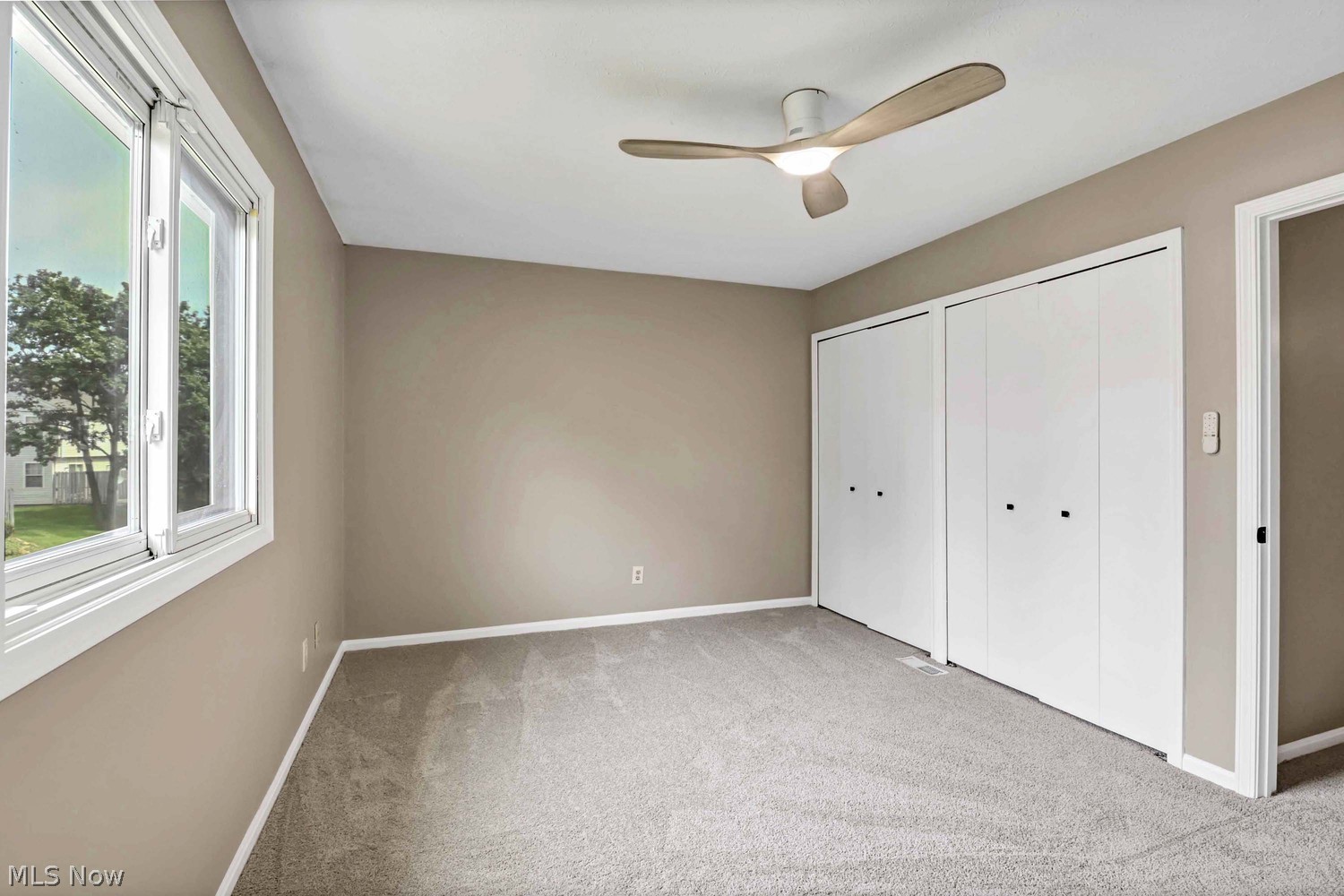856 Gino Lane Cleveland OH 44109