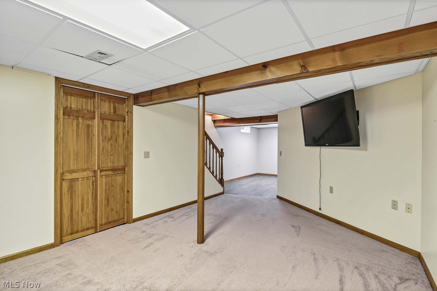 856 Gino Lane Cleveland OH 44109