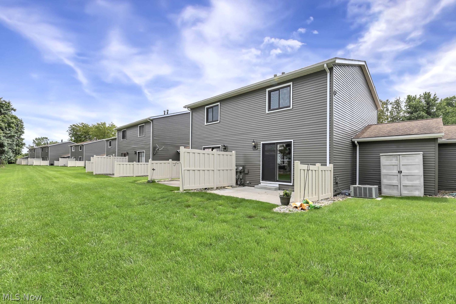 856 Gino Lane Cleveland OH 44109