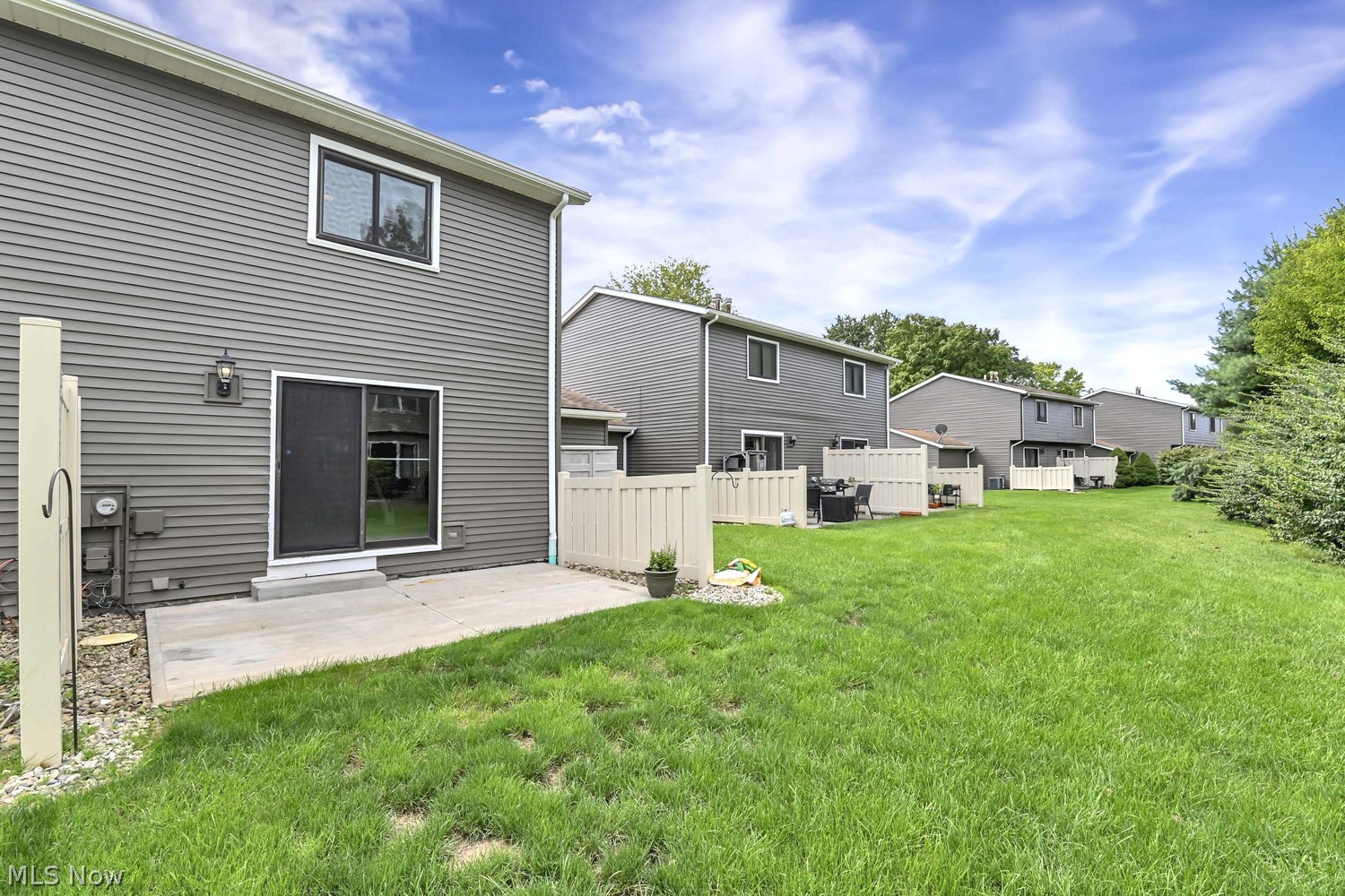 856 Gino Lane Cleveland OH 44109