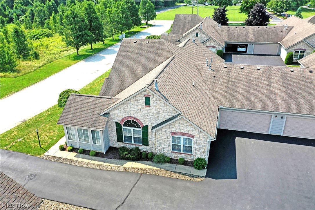 201 River Glen Drive NE Warren OH 44484