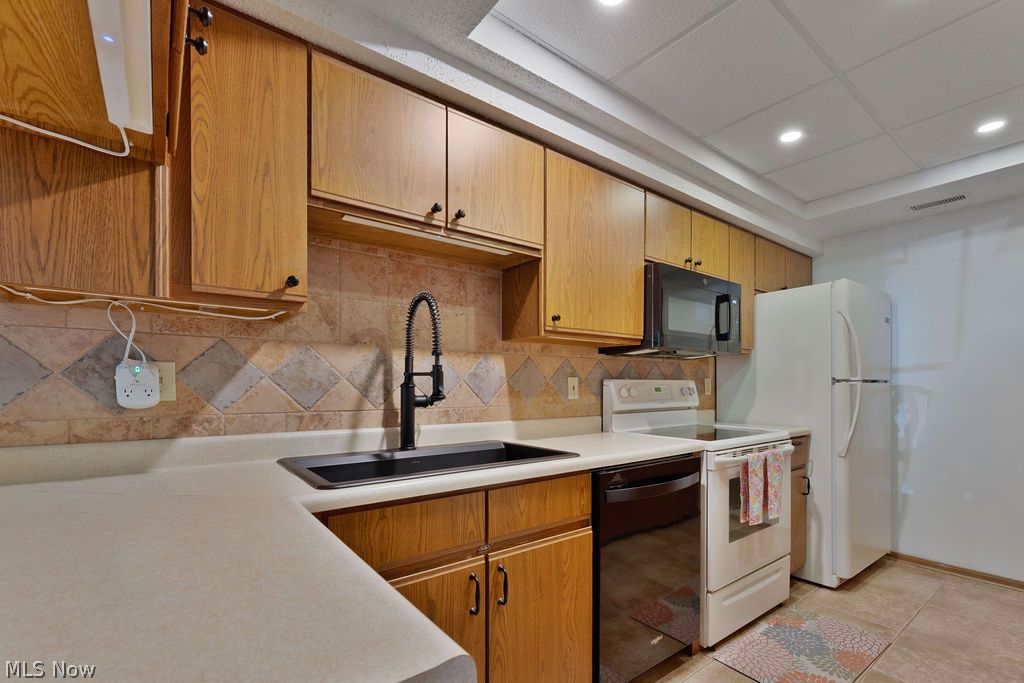 50 Stratford Green Drive Canfield OH 44406