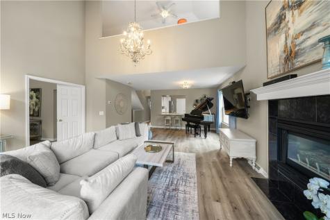 340 Blair Circle Aurora OH 44202
