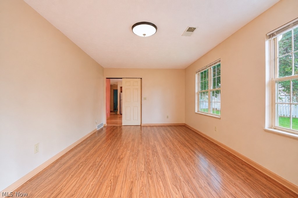 335 Chesapeake Cove Painesville OH 44077