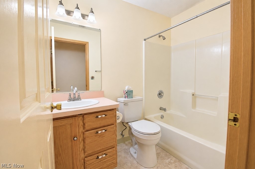 335 Chesapeake Cove Painesville OH 44077