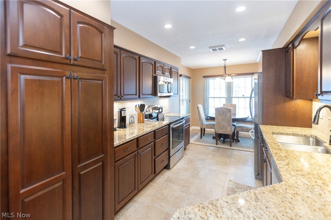 840 Hamlet Lane Westlake OH 44145