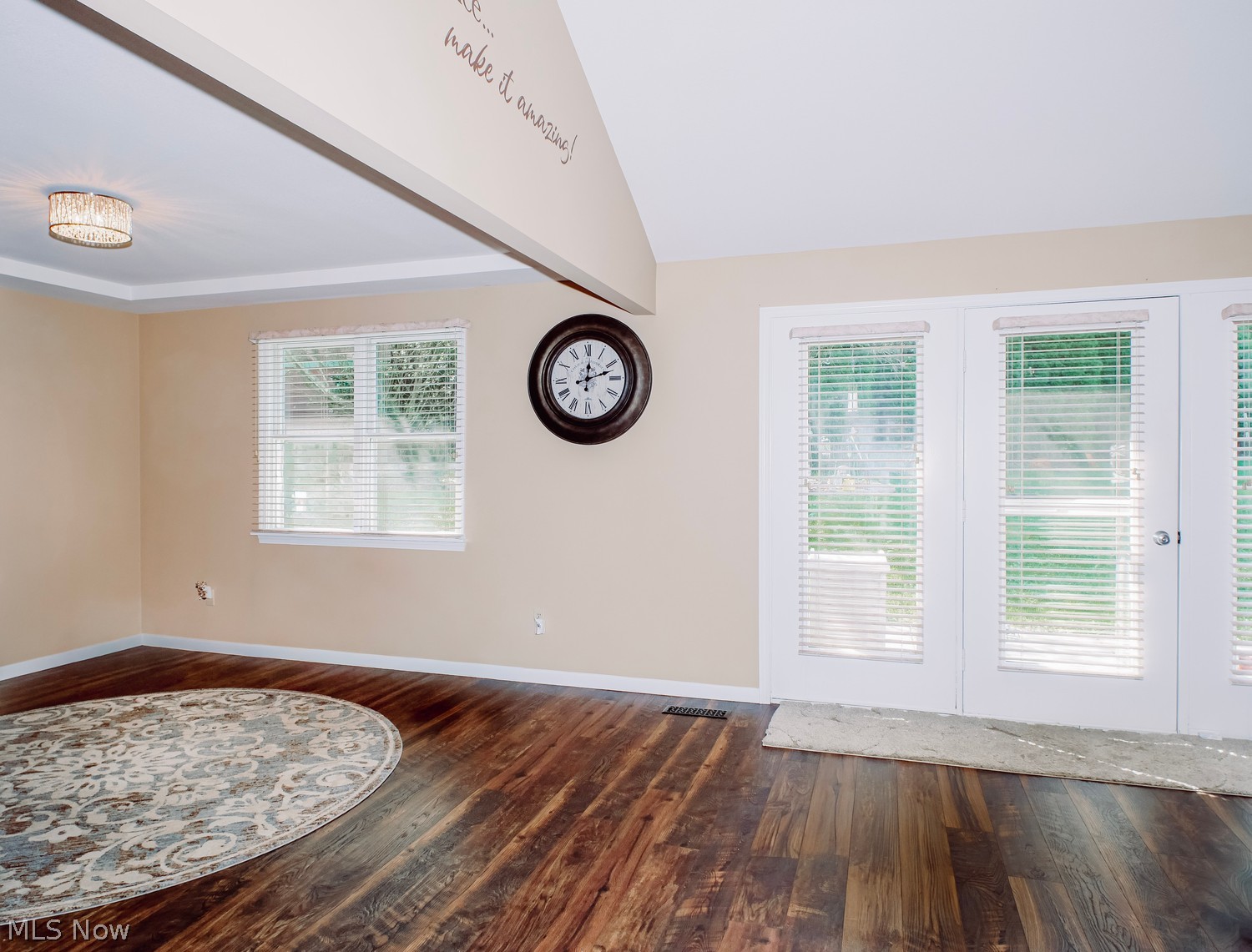 812 Woodfield Court Youngstown OH 44512