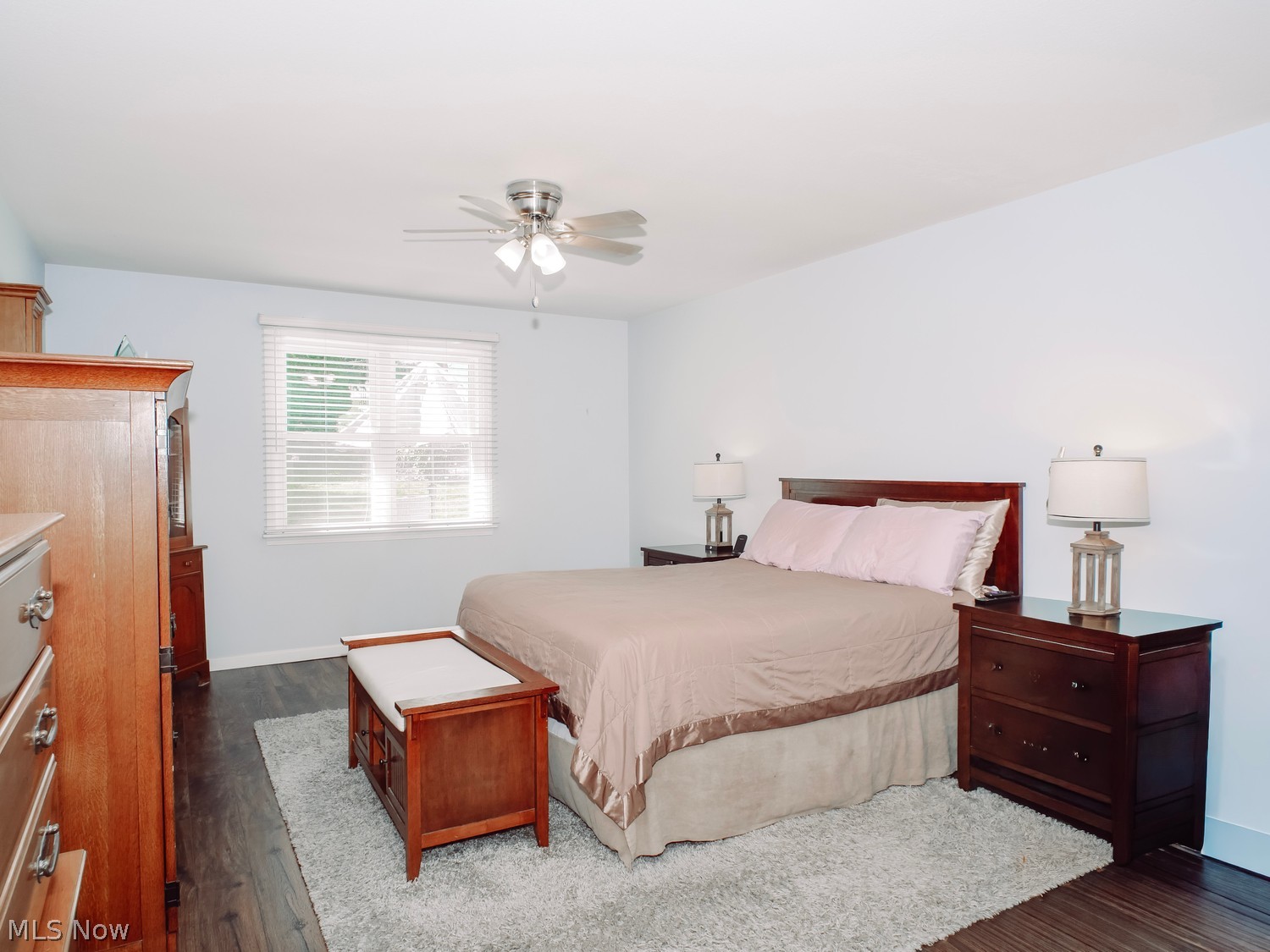 812 Woodfield Court Youngstown OH 44512