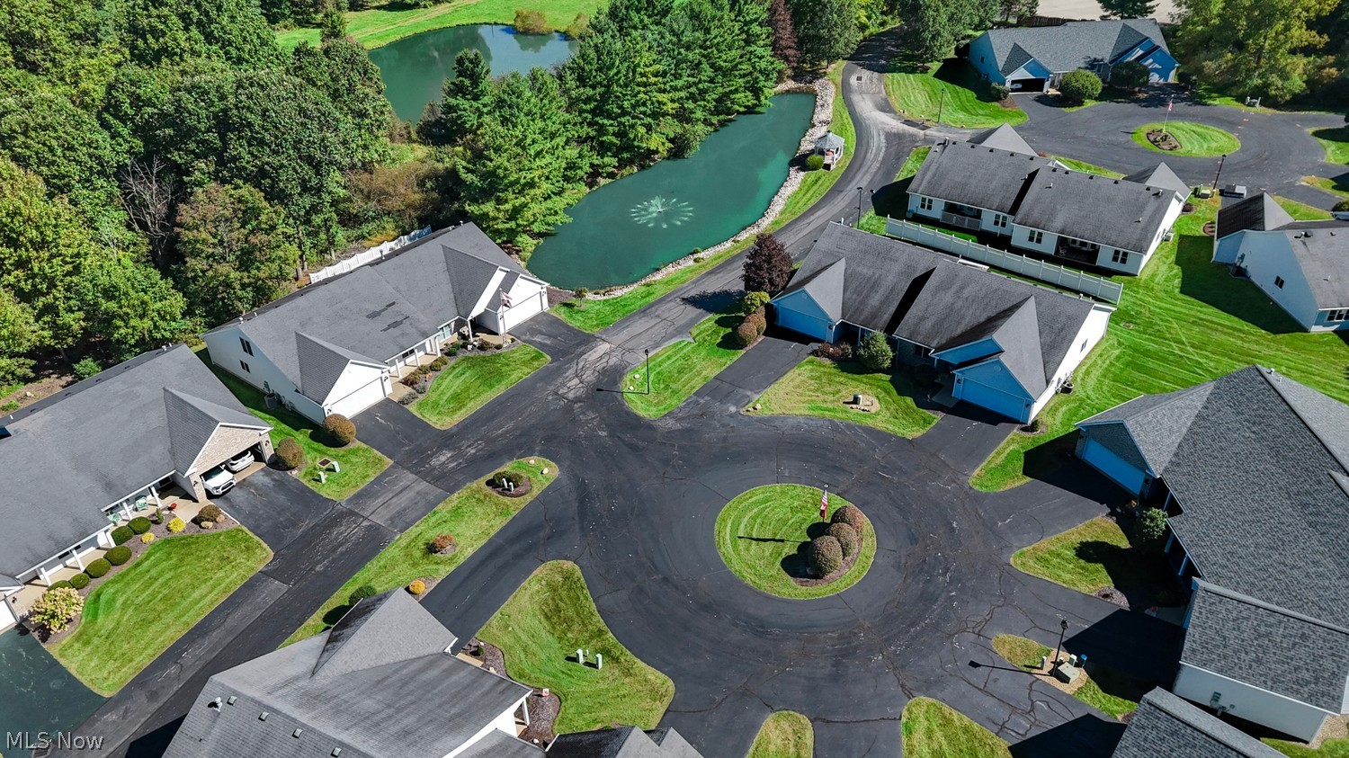 812 Woodfield Court Youngstown OH 44512