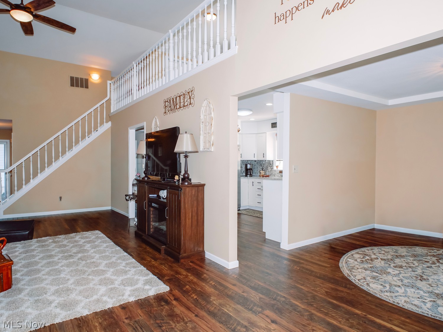 812 Woodfield Court Youngstown OH 44512