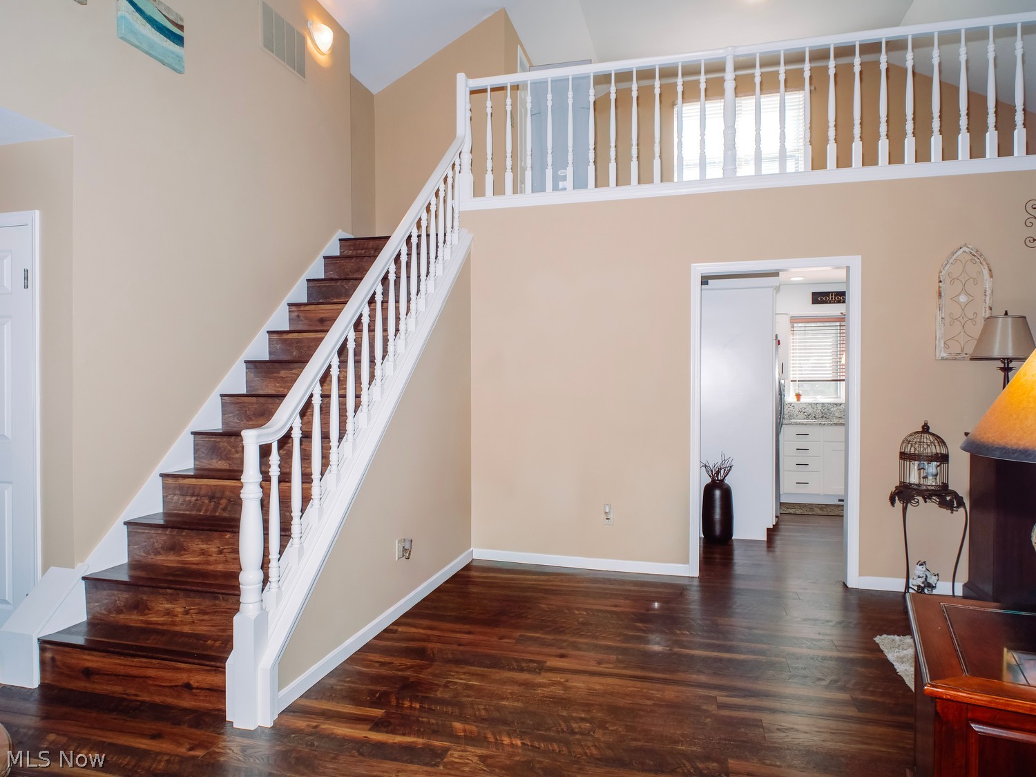 812 Woodfield Court Youngstown OH 44512