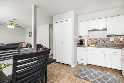 128 Royal Crest Drive Seville OH 44273