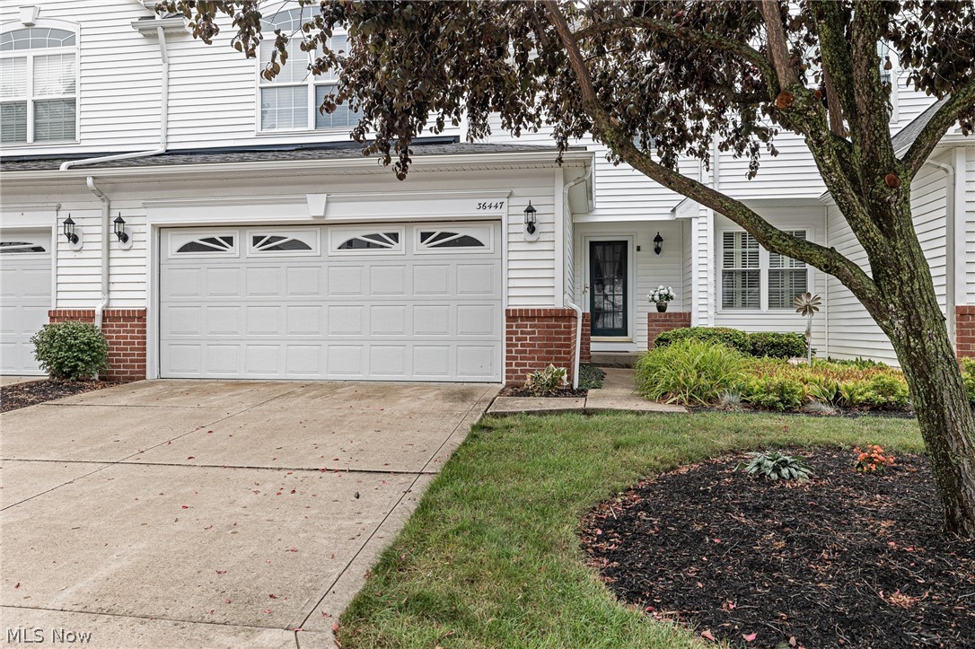 Avon OH, 36447 N Reserve Circle