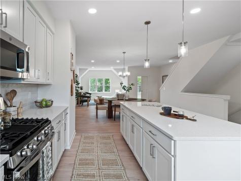 3274 Warren Road Cleveland OH 44111