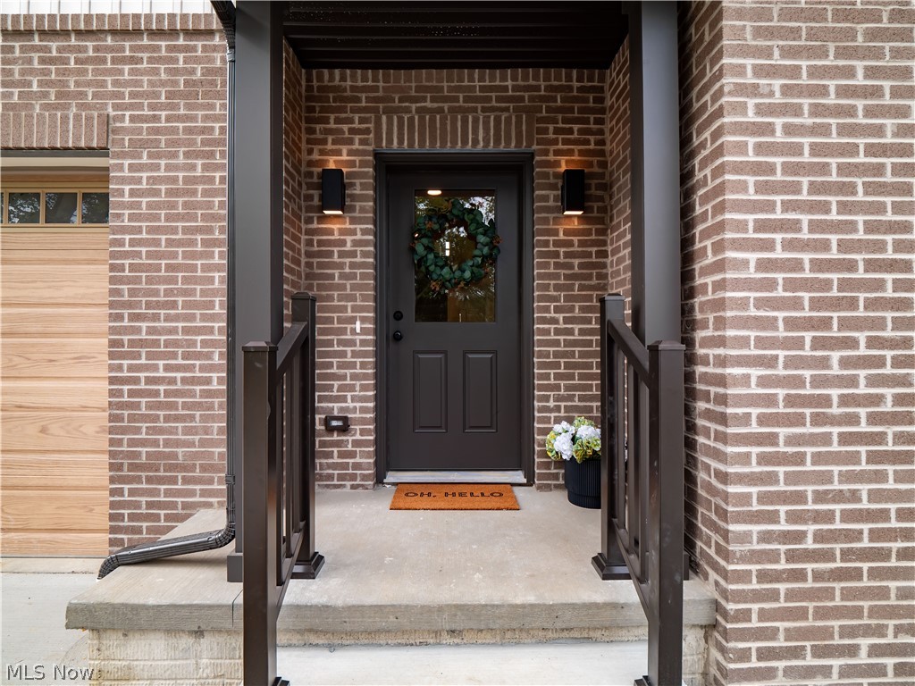 3274 Warren Road Cleveland OH 44111