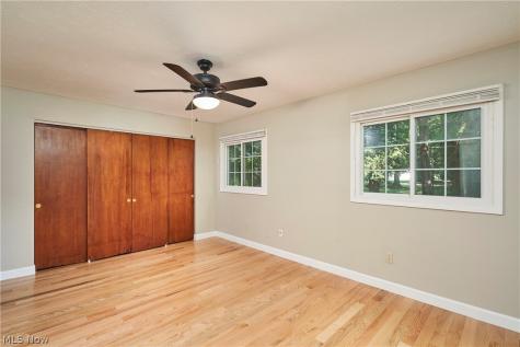 2 Meadowlawn Drive Mentor OH 44060