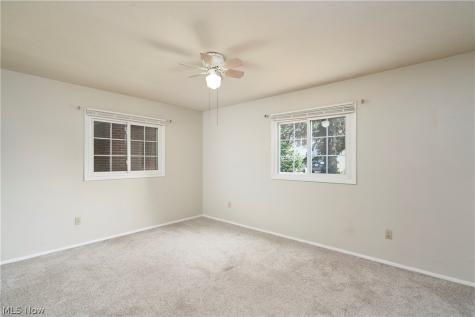 2 Meadowlawn Drive Mentor OH 44060