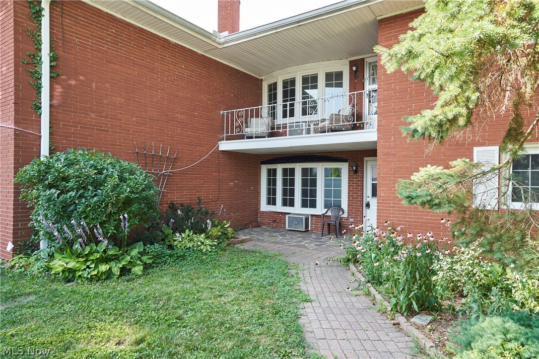 2 Meadowlawn Drive Mentor OH 44060