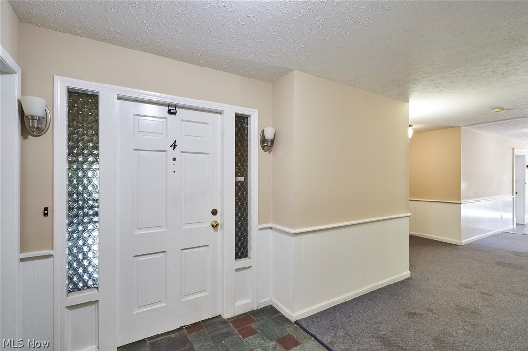 2 Meadowlawn Drive Mentor OH 44060
