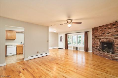 2 Meadowlawn Drive Mentor OH 44060