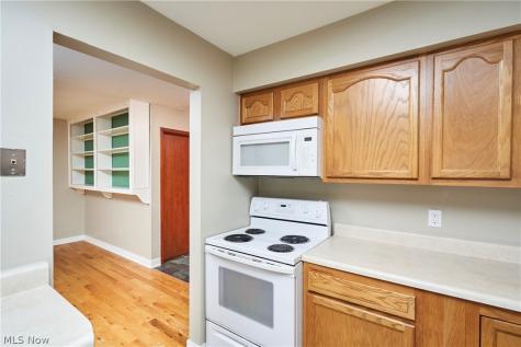 2 Meadowlawn Drive Mentor OH 44060