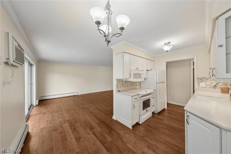 491 Tollis Parkway Broadview Heights OH 44147