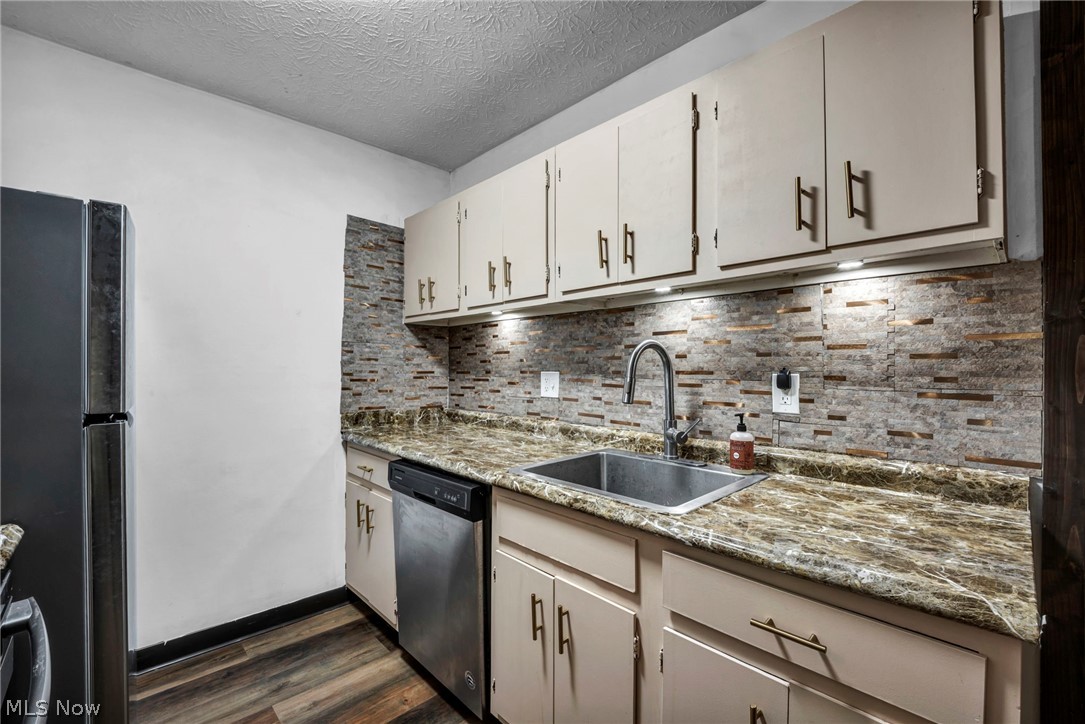 16430 Heather Lane Middleburg Heights OH 44130